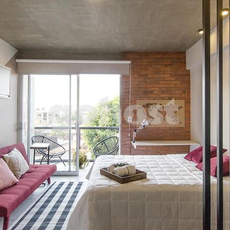 אסונסיון Chic Loft With Balcony In Las Mercedes מראה חיצוני תמונה